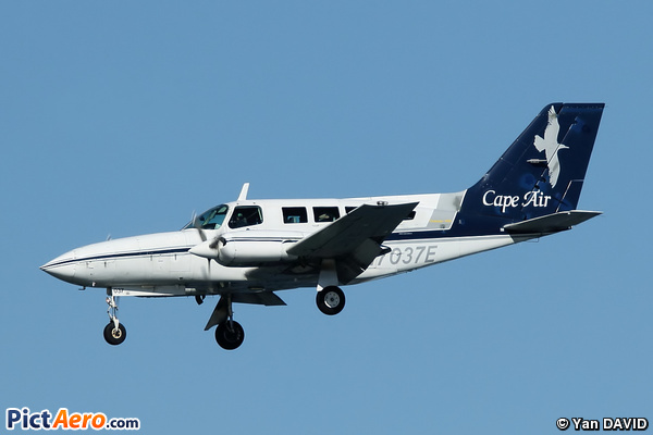 Cessna 402C utililiner (Cape Air)