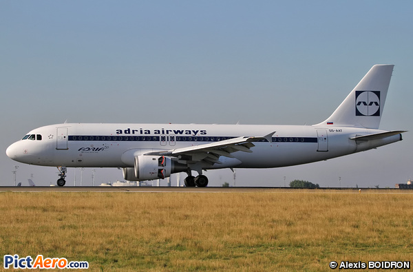 Airbus A320-211 (Adria Airways)