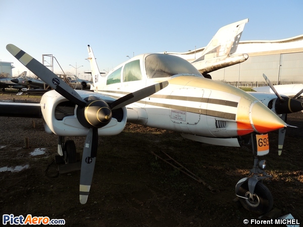 Cessna 310Q (Ailes Anciennes Toulouse)