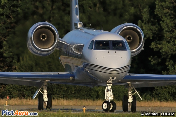 Gulfstream Aerospace G-IV-X Gulfstream G450 (Nomad Aviation)