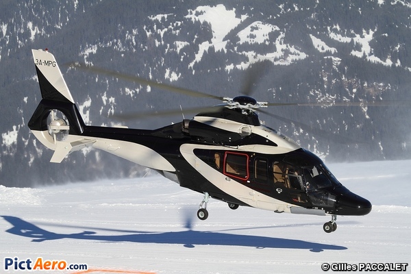 Eurocopter EC-155 B1 (Monacair)