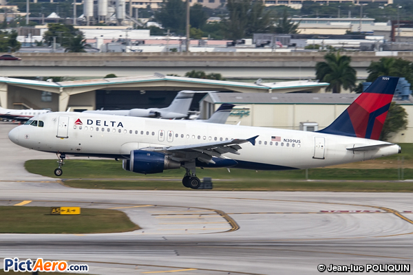 Airbus A320-211 (Delta Air Lines)