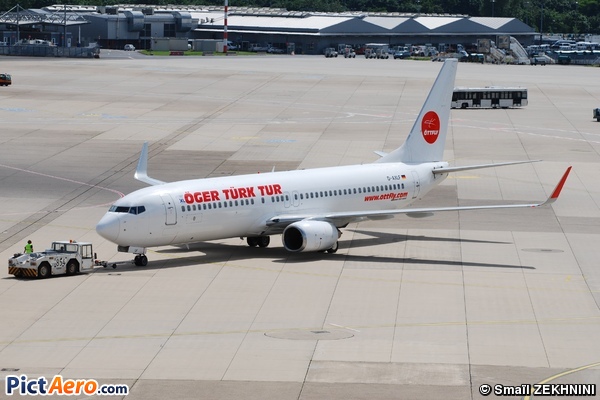 Boeing 737-8Q8 (XL Airways Germany)