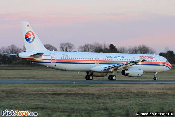 Airbus A321-231 (China Eastern Airlines)