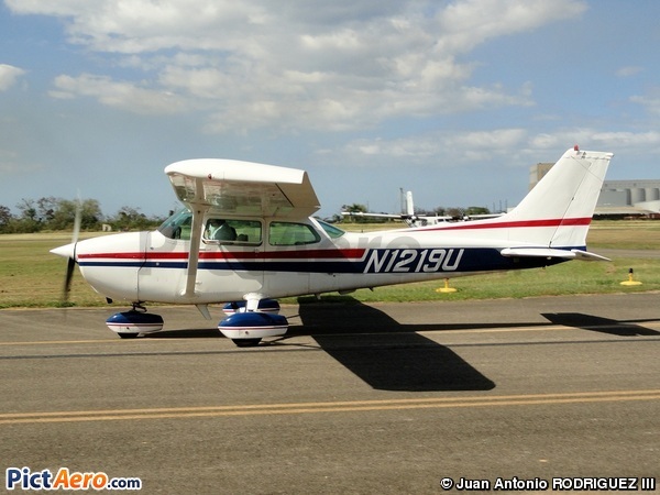 Cessna 172M Skyhawk (Privé/Private)
