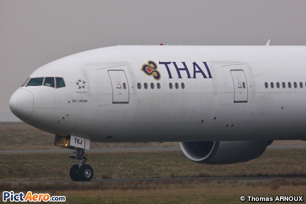 Boeing 777-35R/ER (Thai Airways International)