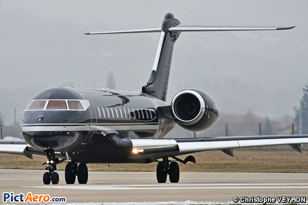 Bombardier BD-700-1A10 Global Express (Gama Aviation)