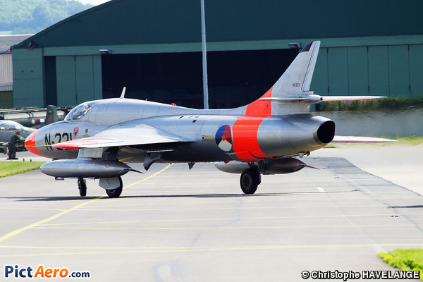 Hawker Hunter T8C (Dutch Hawker Hunter Foundation)