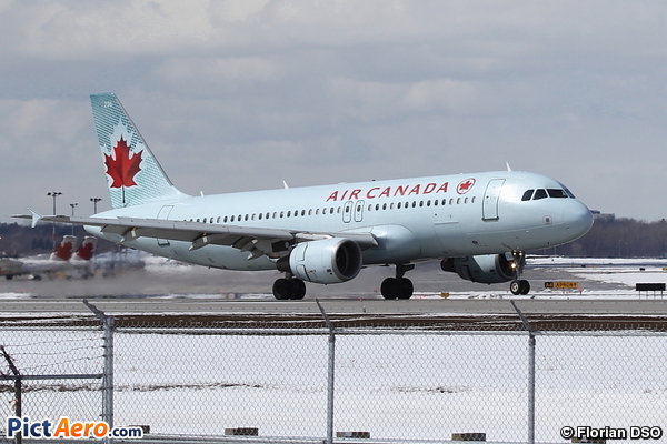 Airbus A320-214 (Air Canada)