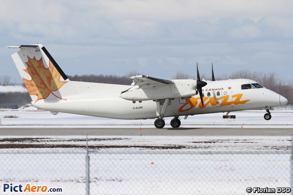 De Havilland Canada DHC-8-102 (Air Canada Jazz)