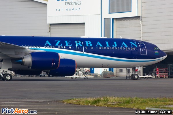 Airbus A340-542 (Azerbaijan Airlines)