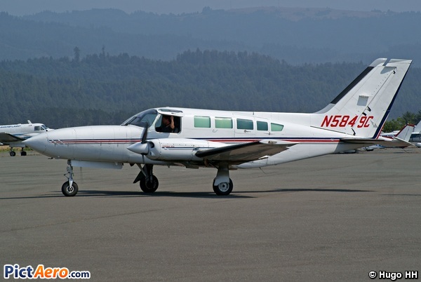 Cessna 402C Businessliner (Redding Aero Enterprises Inc)