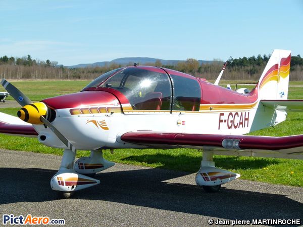 Robin DR-400-160 (Aero Club de Villeurbanne)