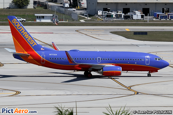 Boeing 737-7BD/WL (Southwest Airlines)