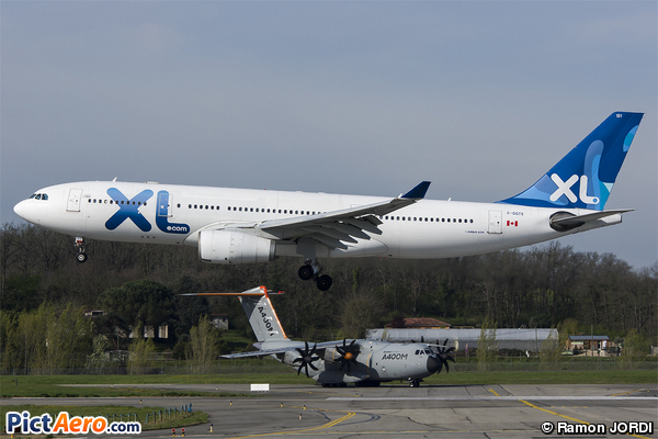 Airbus A330-243 (XL Airways)