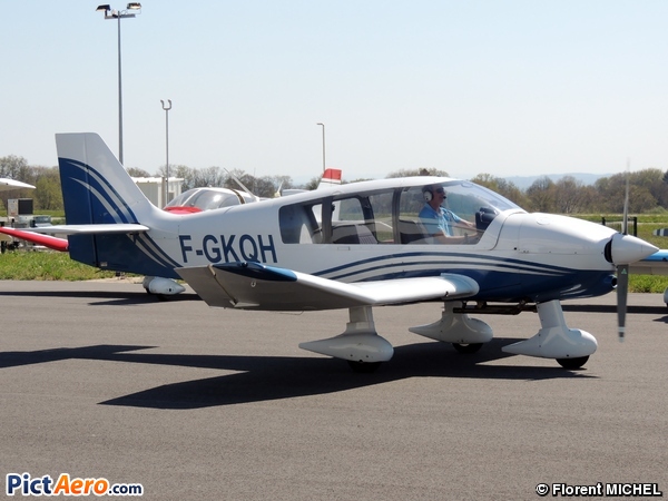 Robin DR.400/140B Dauphin 4 (Aéroclub du Limousin)