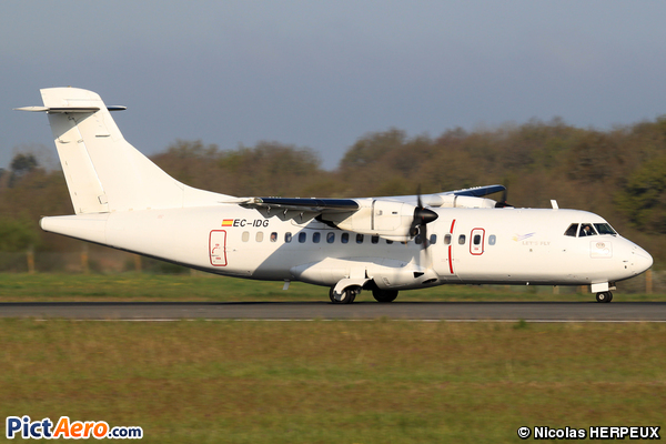 ATR 42-300 (Let's Fly)
