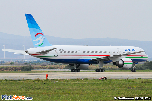 Boeing 757-2Q8 (Tajik Air)