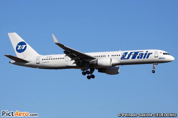 Boeing 757-2Q8 (UTAIR)