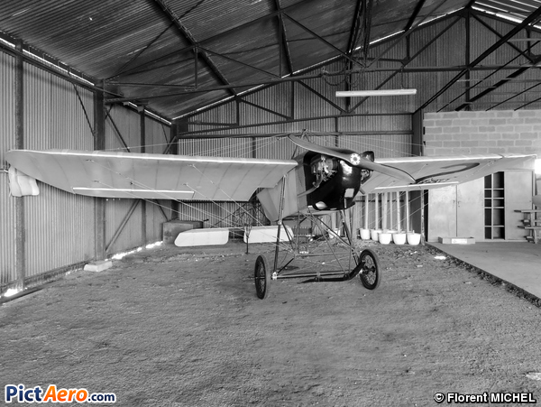 Vickers Blériot 22 (Private / Privé)