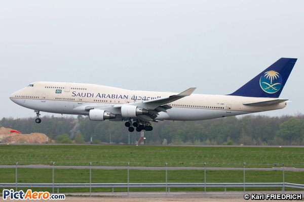 Boeing 747-412 (Saudi Arabian Airlines)