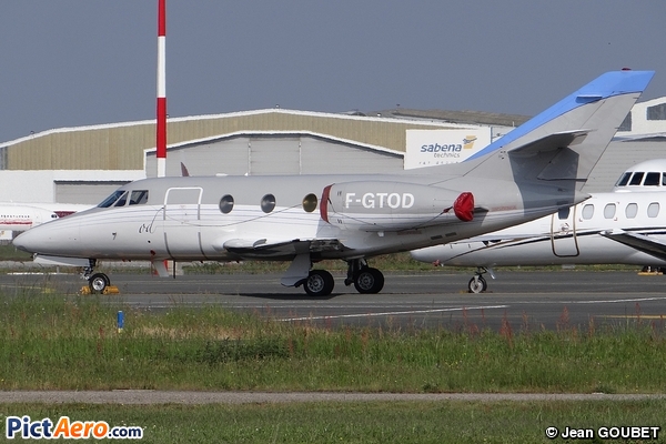 Dassault Falcon 10 (Darta Aero Charter )