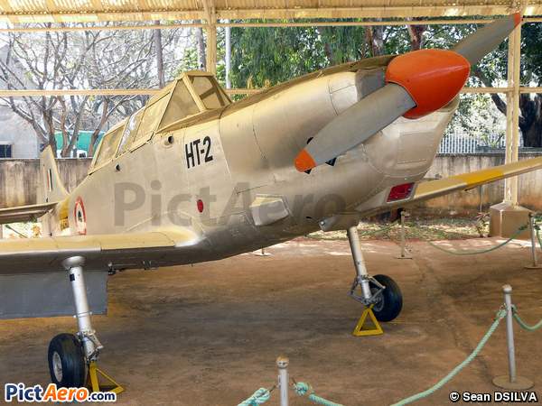 Hindustan HT-2L (India - Air Force)