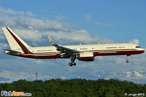 Boeing 757-2J4 (Yucaipa Companies)