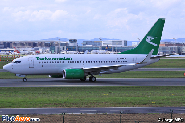 Boeing 737-7Q8 (Turkmenistan Airlines)