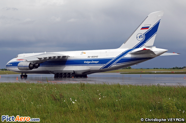 Antonov An-124-100 Ruslan (Volga Dnepr Airlines)