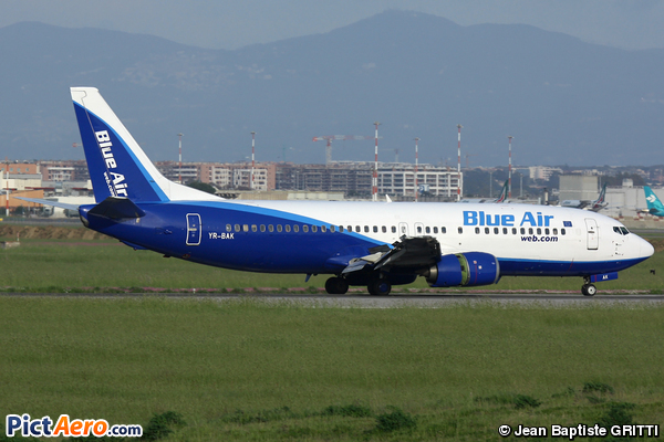 Boeing 737-430 (Blue Air)