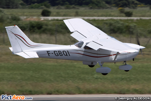 Reims F172 N (Aéroclub du Roussillon)