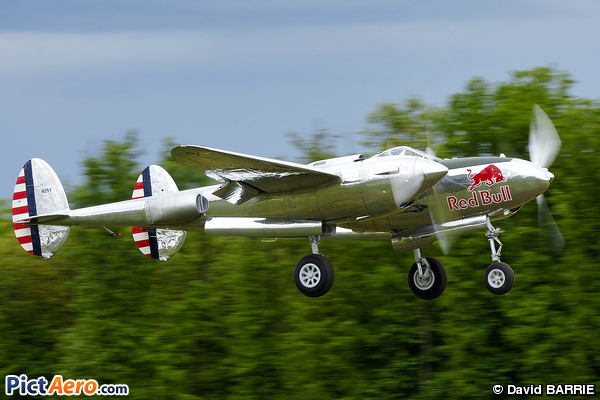 Lockheed P-38L Lightning (Red Bull)