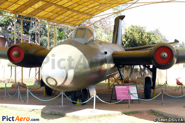 English Electric Canberra B(I)58 (India - Air Force)
