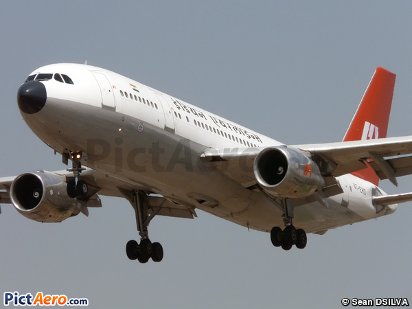 Airbus A300B4-203 (Indian Airlines)
