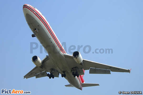 McDonnell Douglas MD-11/F (Shanghai Airlines Cargo)