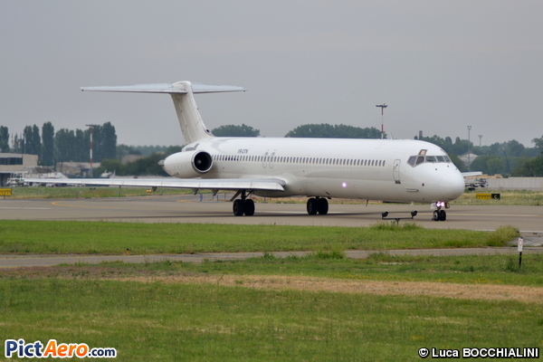 McDonnell Douglas MD-82 (DC-9-82) (Jetran Air)
