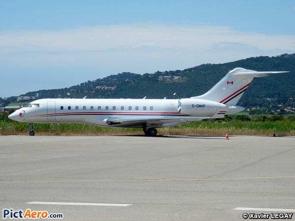 Bombardier BD-700 1A10 Global Express XRS (Skyservice Business Aviation)