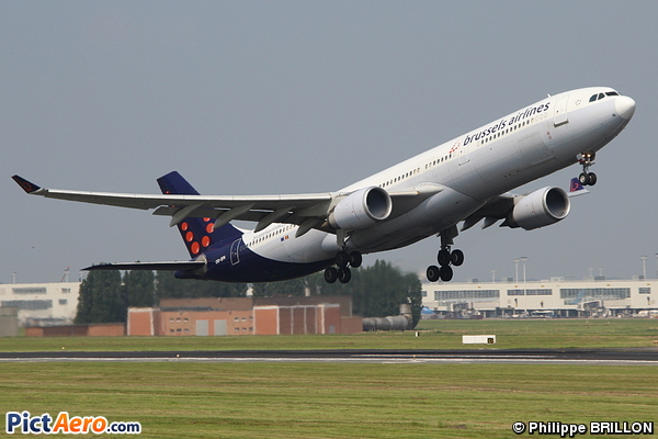 Airbus A330-301 (Brussels Airlines)