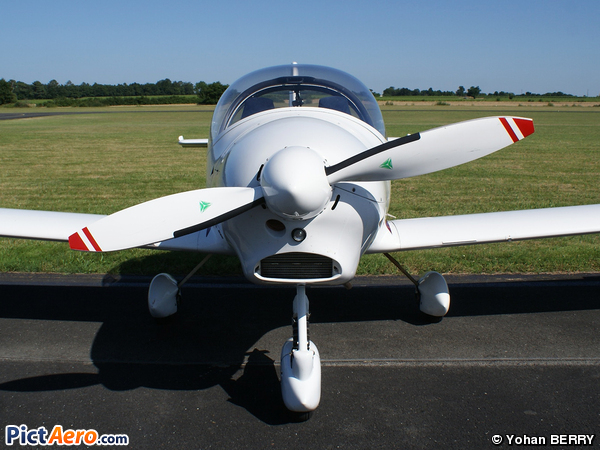 Aquila AT-01 (Aéroclub de Libourne)