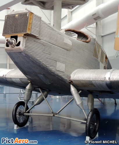 Junkers F-13 (Musée de l'Air et de l'Espace du Bourget)