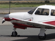 Piper PA28R-201 Arrow III (G-CEOF)