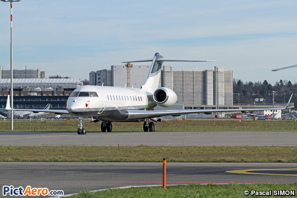 Bombardier BD-700 1A10 Global Express XRS (Execujet)