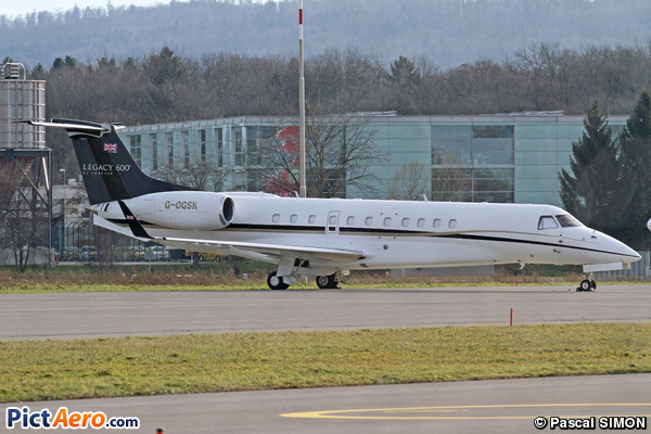 Embraer ERJ-135 BJ Legacy (TAG Aviation UK)