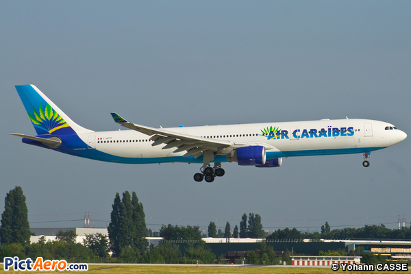 Airbus A330-323E (Air Caraïbes)