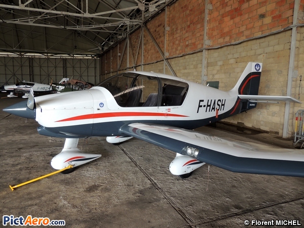 Robin DR-400-120 (Aeroclub de Rennes Ille et Vilaine)