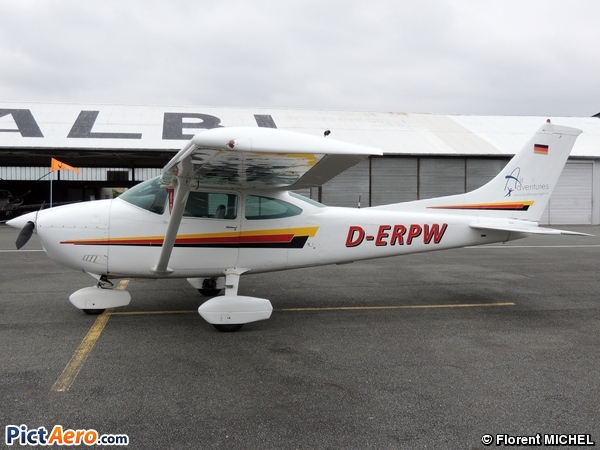 Cessna 182Q Skylane (Air Adventures)