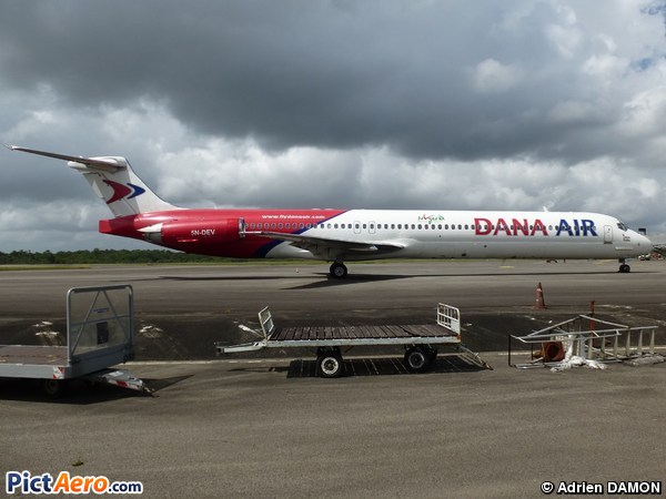 McDonnell Douglas MD-83 (DC-9-83) (Dana Air)