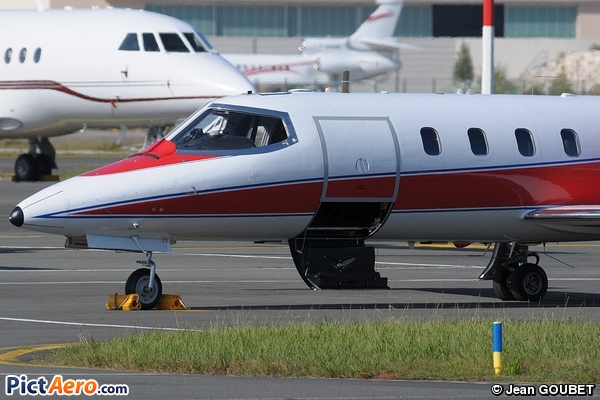 Learjet 25B (Veridian Flight Research)