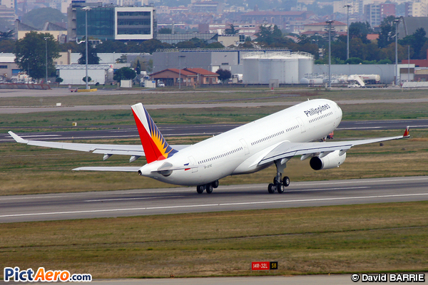 Airbus A330-343X (Philippine Airlines)